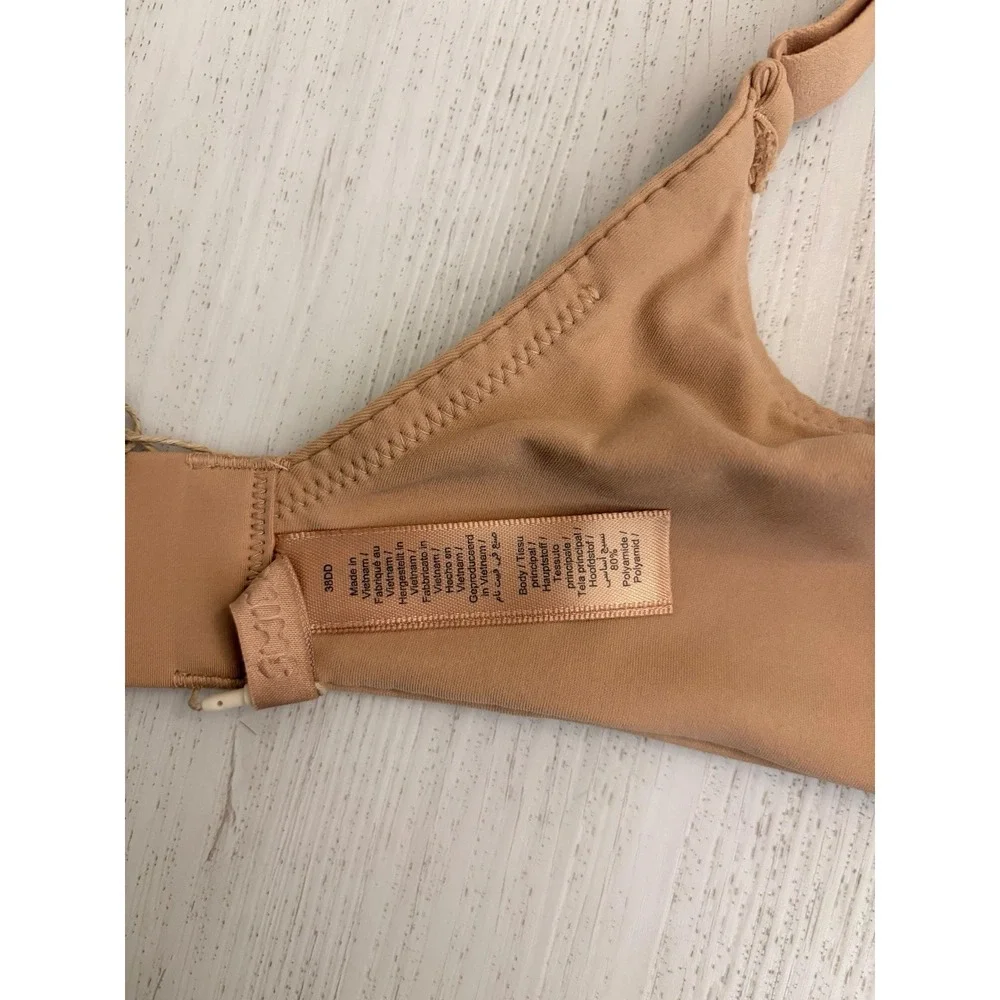 NWT Skims Fits Everybody‎ T-Shirt Bra 38DD Color Clay Nude